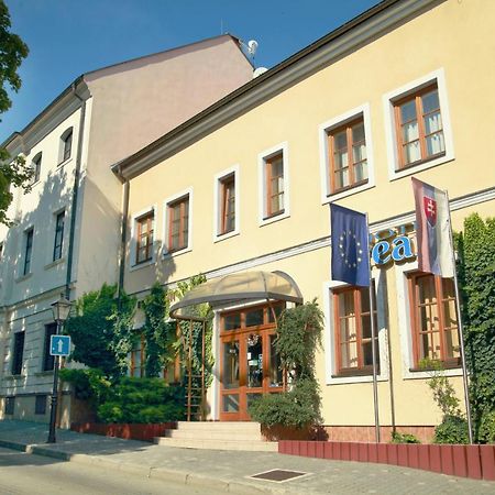 Hotel Dream Trnava Luaran gambar
