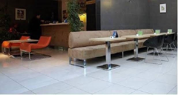 Hotel Dream Trnava Luaran gambar